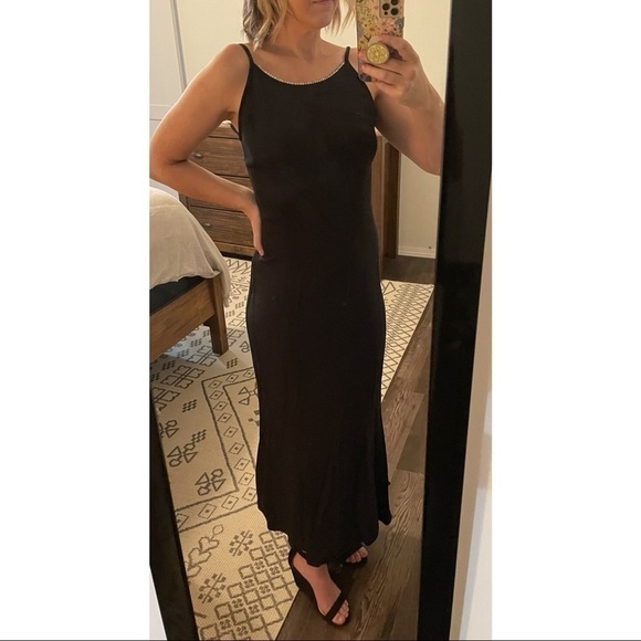 VINTAGE JESSSICA MCCLINTOCK SPAGHETTI STRAP RHINESTONE NECKLINE BLACK MIDI DRESS - Picture 1 of 10